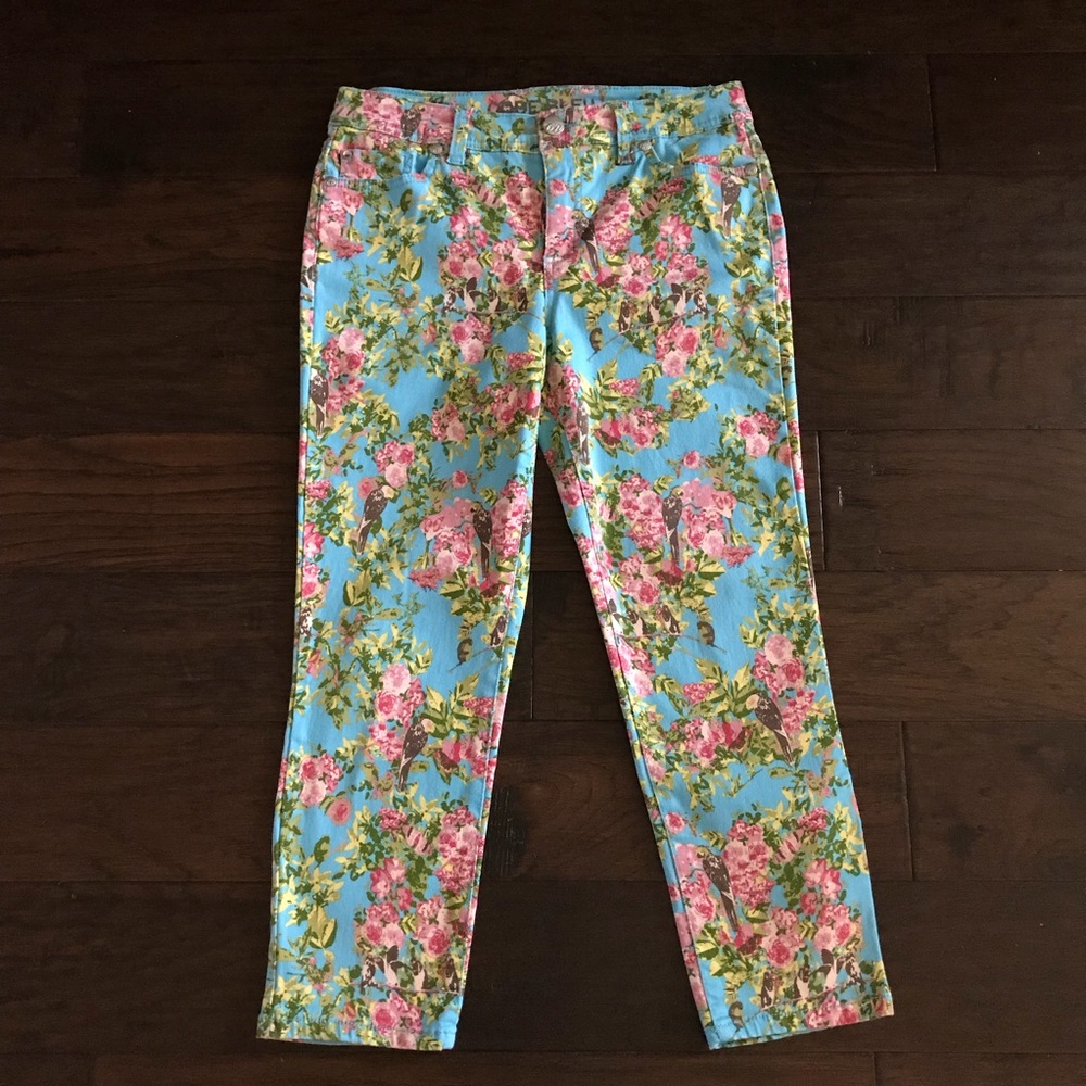 Code Bleu Rose Print High Rise Aimee Denim Crop - image 1